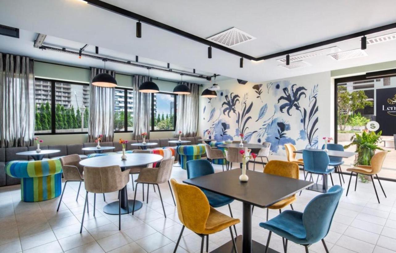 Nova Luxe Hotel & Residences Батуми Экстерьер фото