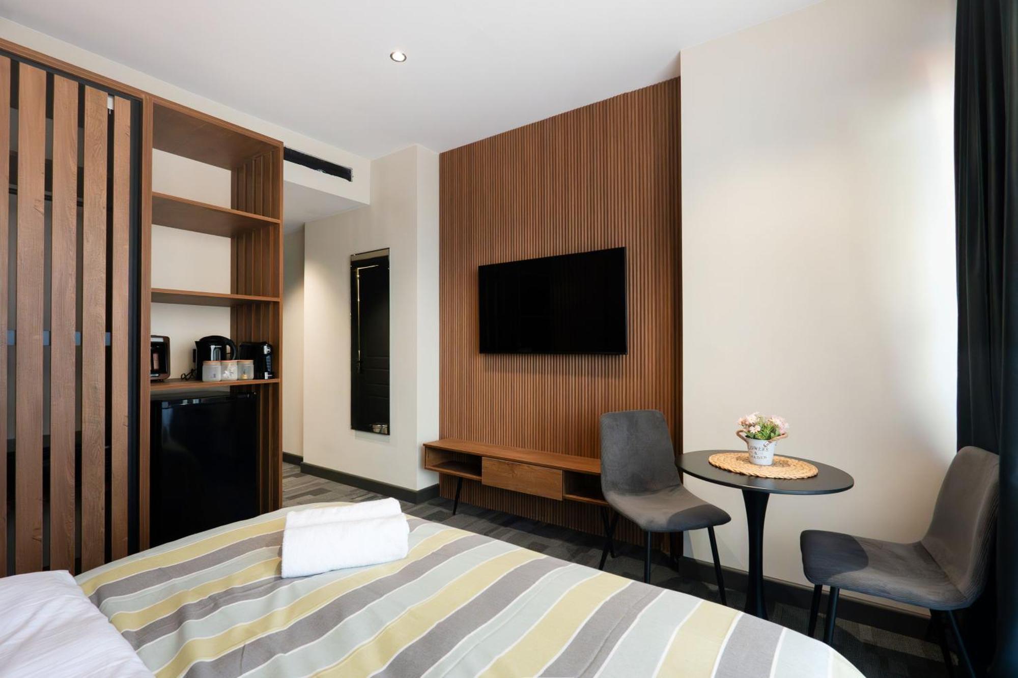 Nova Luxe Hotel & Residences Батуми Экстерьер фото