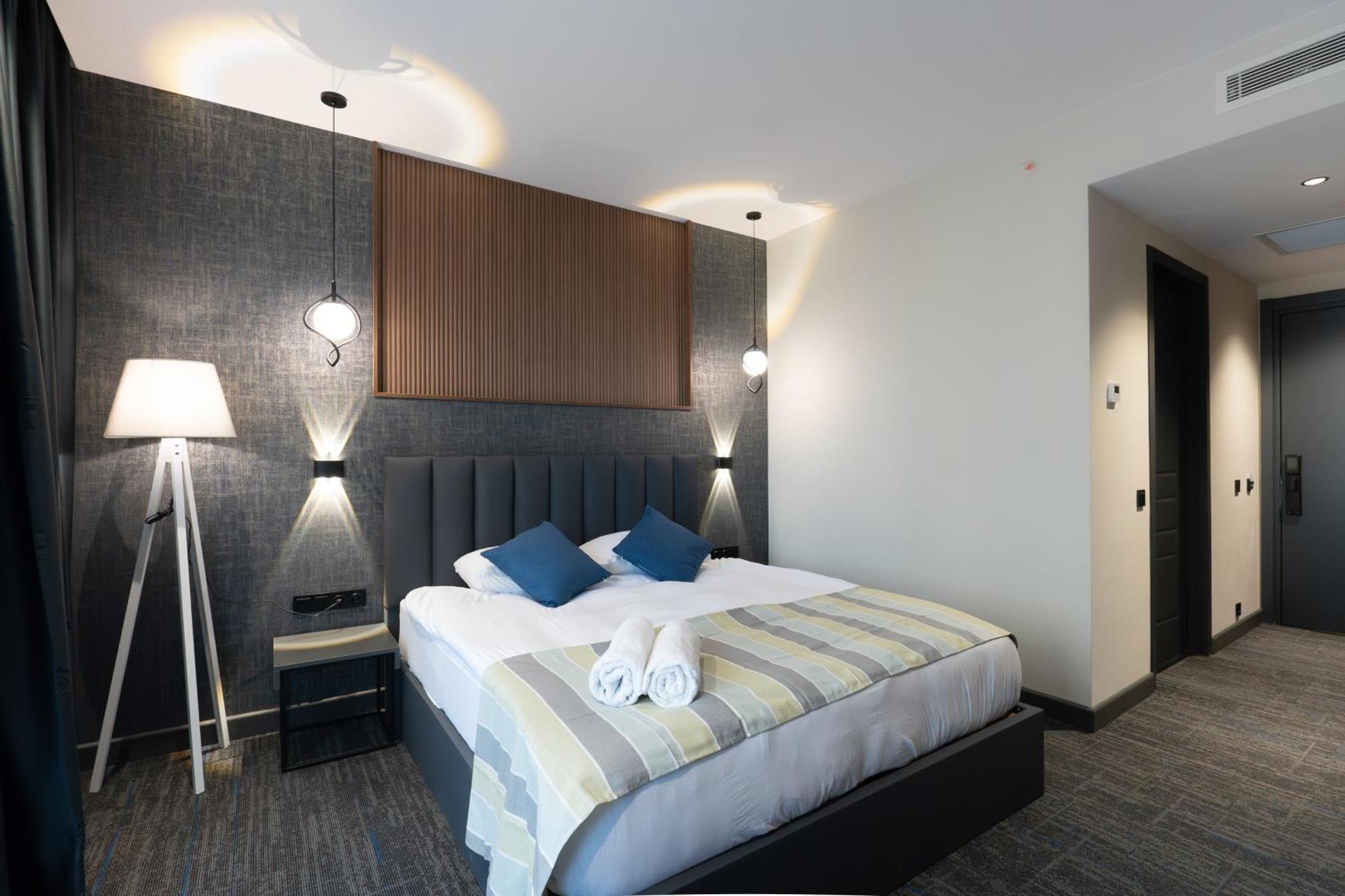 Nova Luxe Hotel & Residences Батуми Экстерьер фото
