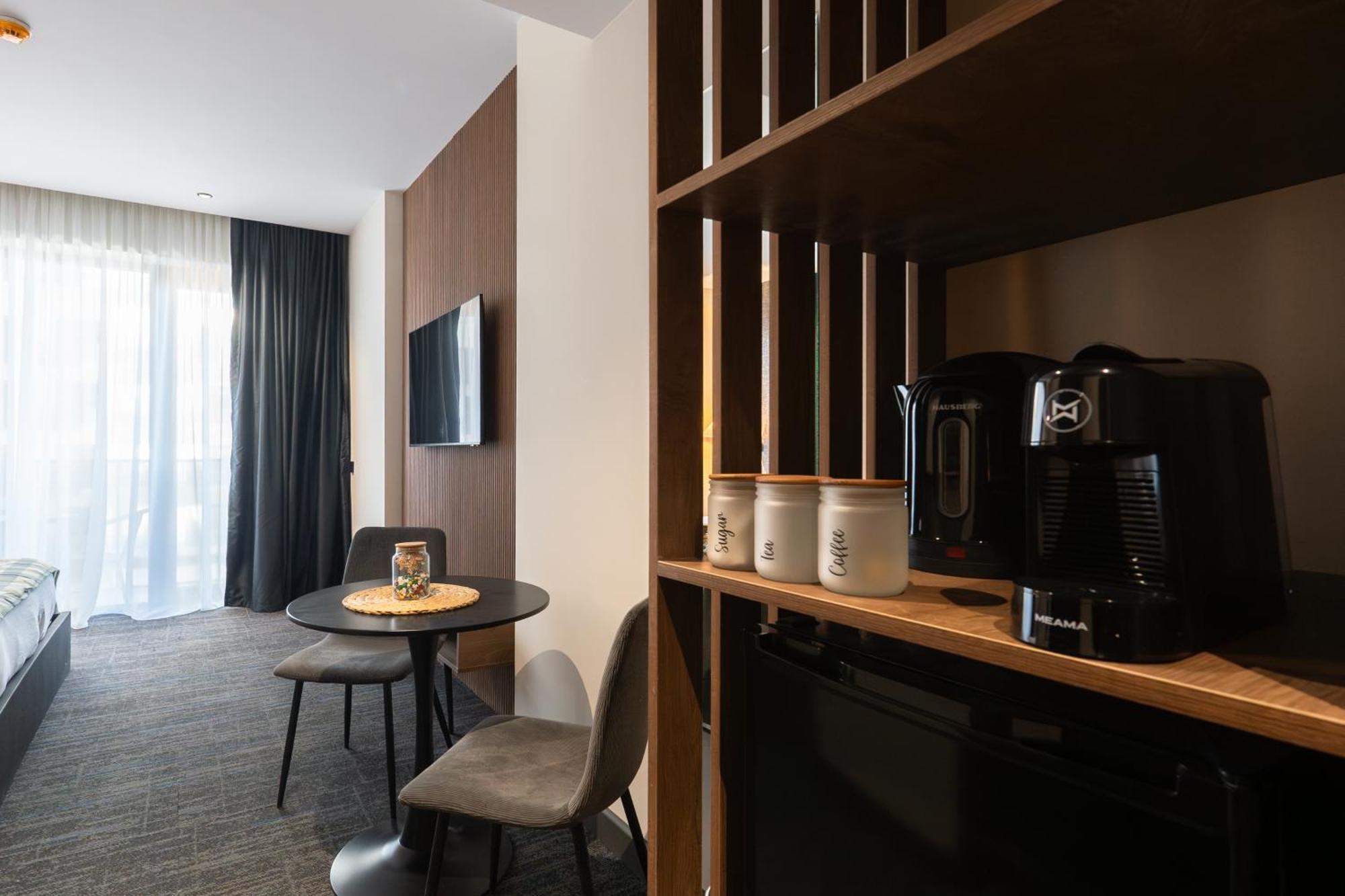 Nova Luxe Hotel & Residences Батуми Экстерьер фото