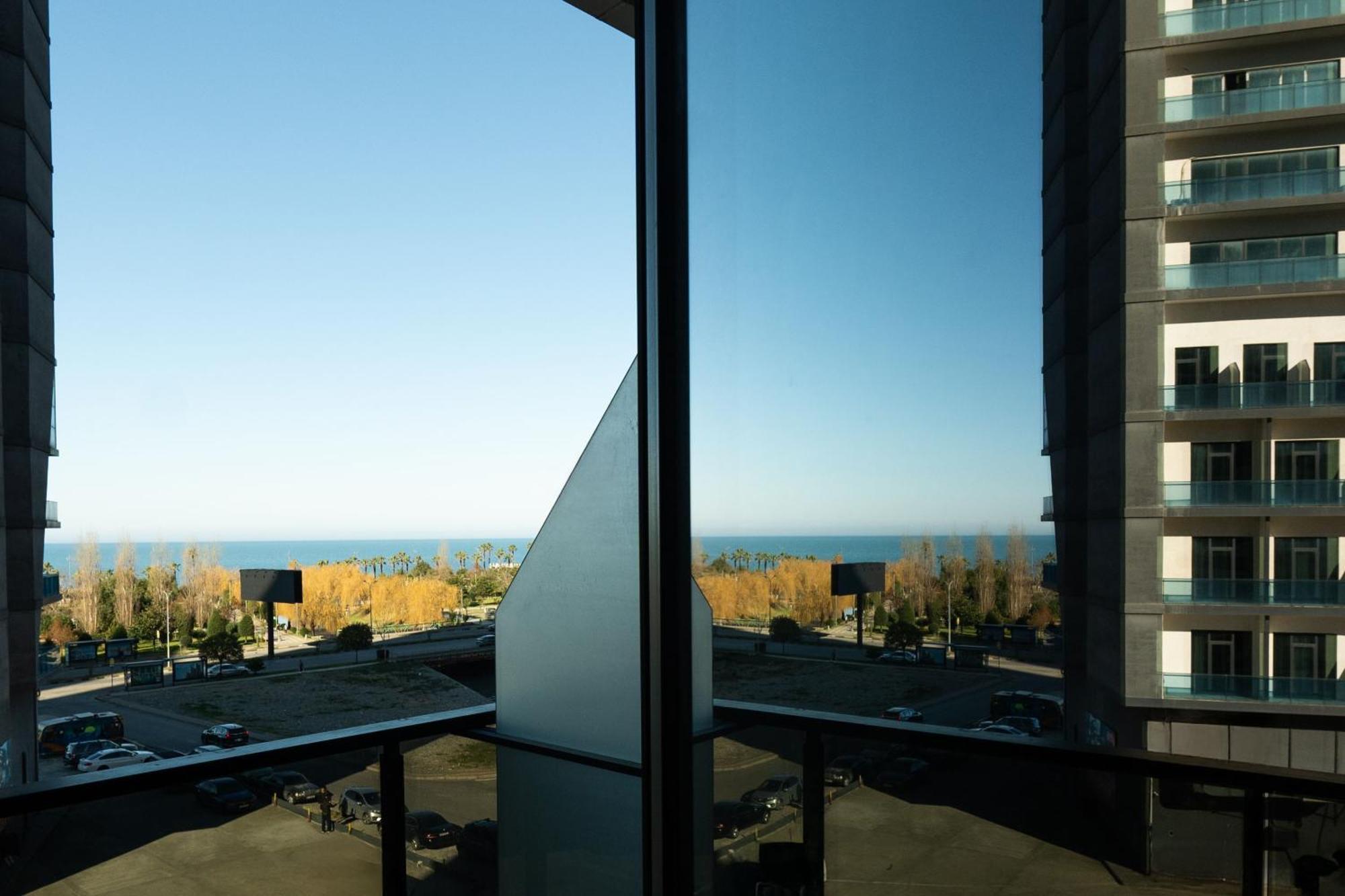 Nova Luxe Hotel & Residences Батуми Экстерьер фото