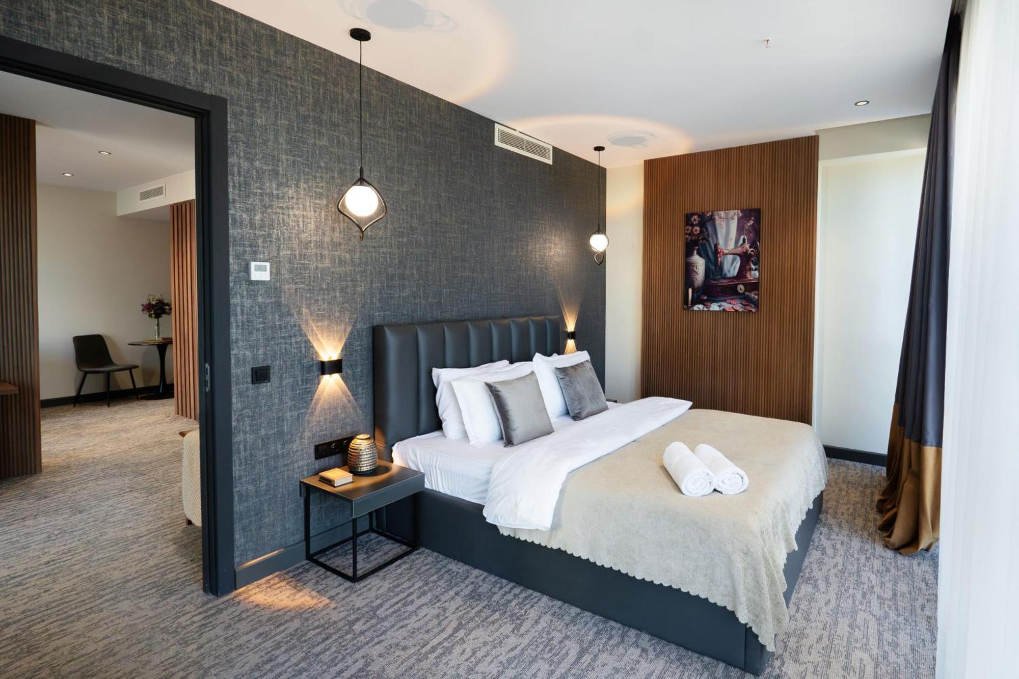 Nova Luxe Hotel & Residences Батуми Экстерьер фото